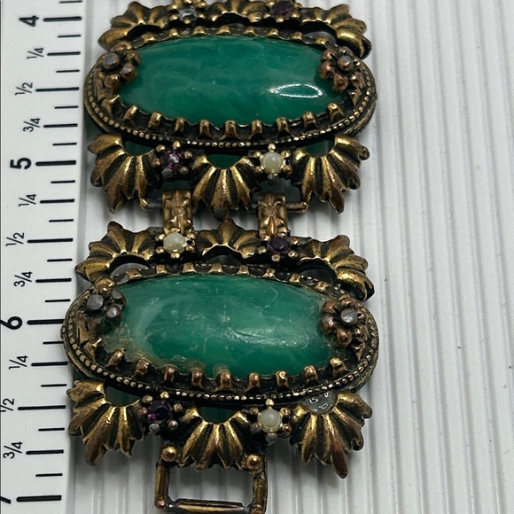 Vintage Green Lucite Stone Ornate Gold Bracelet Selro? - Picture 11 of 14